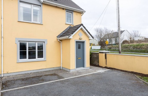Lahinch House | Summer Cove 01 - Short walk to Lahinch Beach