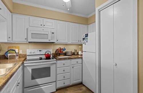 Morehead City Condo | SUMMER DEAL! PRICE DROP ON THIS GORGEOUS CONDO! ENJOY ALL THE AMENITIES!