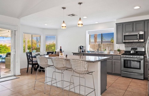 Indian Wells House | Summer Escape: Save 25% Now!