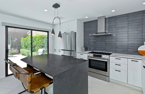 Palm Desert Condo | Summer Escape: Save 25% Now!