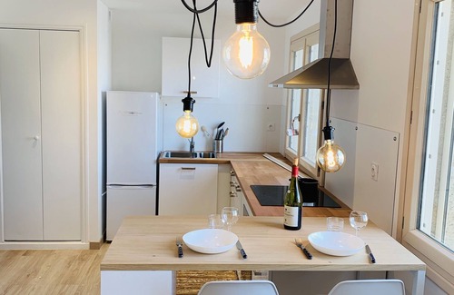 Salon-de-Provence Apartment | Summer fair near downtown and station