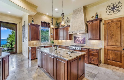 Comanche Trail House | Summer Flash Sale* IAbove Palms IPool&Spa IViews I Lake IFamily Fun IServices