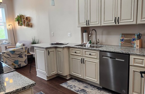 South Haven Apartment | Summer Fling 2nd Floor Downtown Suite