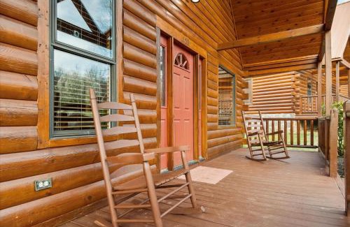 White Oak Lodge House | Summer Fun, Adventure And Relaxation Time!