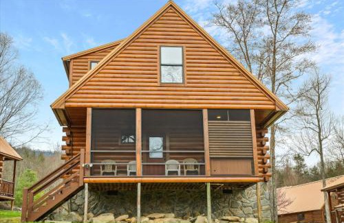White Oak Lodge House | Summer Fun, Adventure And Relaxation Time!