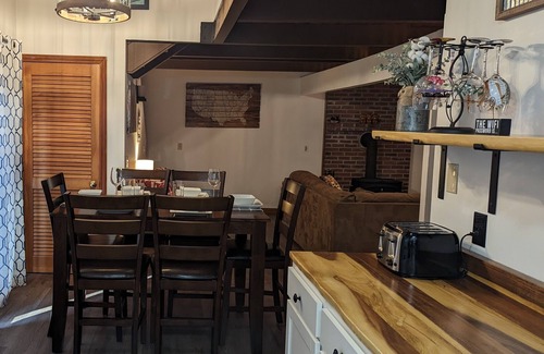 North Conway House | Summer fun-Charming Retreat-Walk to North Conway Village or Mt. Cranmore