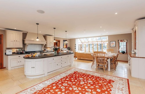 Henley House | Summer Gaze - Heated pool, hot tub, tennis court