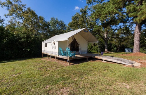 Coldspring RV Rental | Summer Hike Glamping by Sam Houston National Park
