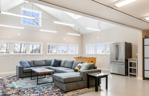 Nahant House | Summer holiday home near beach with foosball table & fenced yard