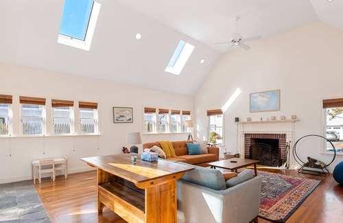 Nahant House | Summer holiday home near beach with foosball table & fenced yard