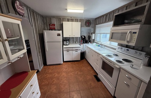 Gilbert House | Summer House 2 Bedroom Lodge