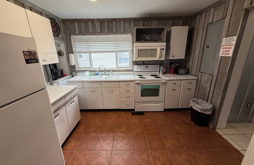 Gilbert House | Summer House 2 Bedroom Lodge