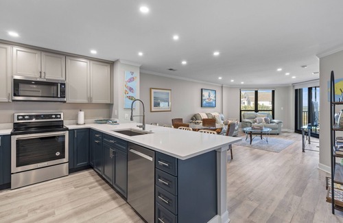 Isle of Palms Condo | Summer House 204 - Newly Renovated! Ocean View!