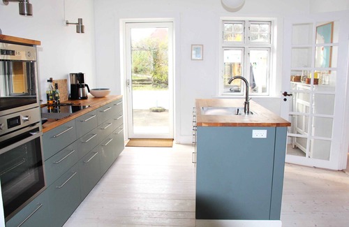 Svaneke Villa | Summer house in Årsdale with a beautiful sea view