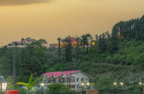 Theog Resort | Summer House Kufri l Charvi Retreat