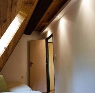 Bukovec House | Summer house near lake