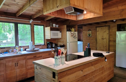 Lakeville Cottage | Summer Lake Cottage, private beach, Berkshire Hills, small village