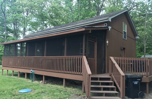 Scottsville House | Summer Lake Time. Barren River Lake. Big yard for Family Fun