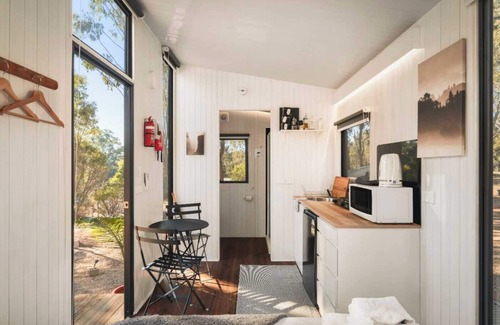 Howes Creek House | Summer Lea 2 by Tiny Away