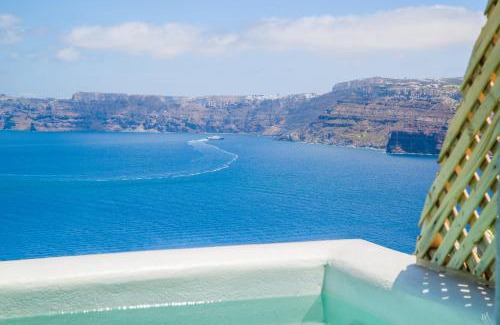 Akrotiri Villa | Summer Lovers Villa