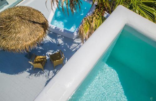 Akrotiri Villa | Summer Lovers Villa