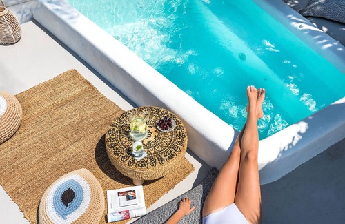 Akrotiri Villa | Summer Lovers Villa with Outdoor private pool and Private Spa