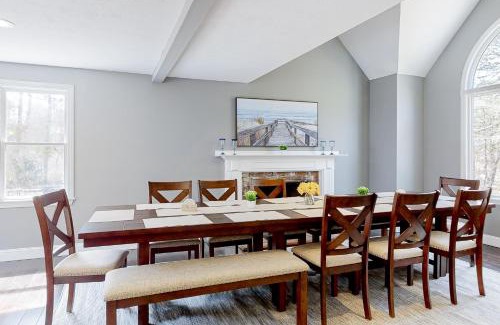 Mashpee House | Summer on the Cape