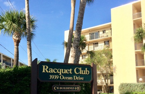Vero Beach Condo | SUMMER ON VERO'S BEACH AT BARGAIN RATESnn