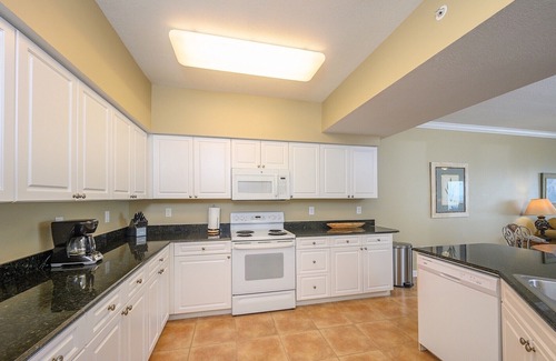 Orange Beach Condo | 🏝️SUMMER PRICE DROP! Admiral Quarters Spacious Gulf Front Condo. Amazing Views.