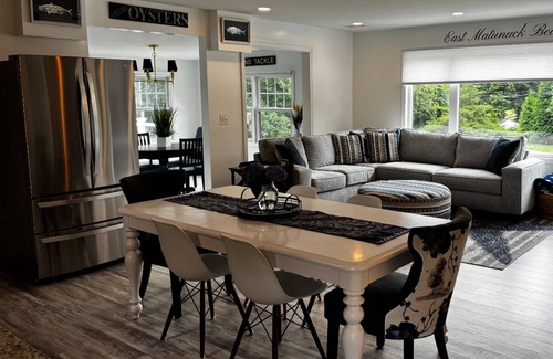 Snug Harbor House | Summer Rental -4 Minutes to East Matunuck Beach. Walk to Matunuck Oyster Bar