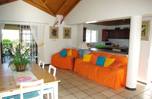 Prospect Villa | *SUMMER SALE* Stunning 3 Bed Child Friendly Villa, Private Pool. St James,