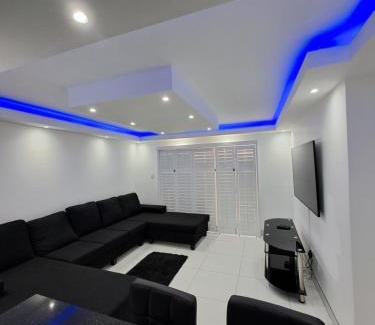 Durban Beachfront Apartment | Summer sands north beach