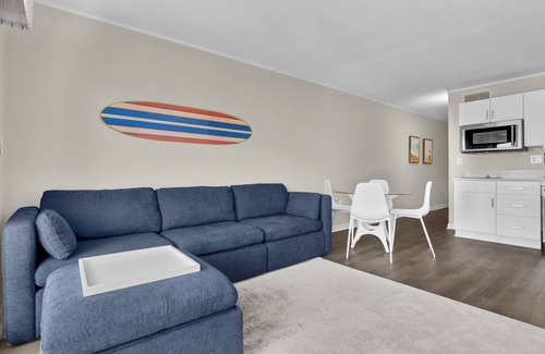 Wrightsville Beach Condo | Summer Sands- A Shore Thing Room 407