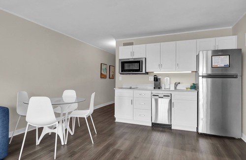 Wrightsville Beach Condo | Summer Sands- A Shore Thing Room 407
