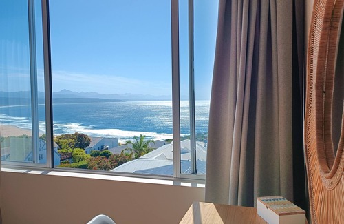 Plettenberg Bay Apartment | Summer Sea