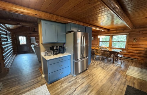 Watersmeet Cabin | Summer Special! 20% discount on week stay! Log Home on Cisco Chain of Lakes