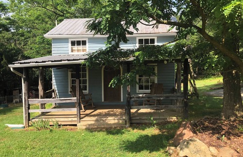 Powhatan House | Summer special💲75 Sun-Thurs 1 nights💲125 Fri-Sat, Pets