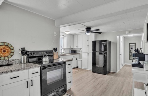 Auburndale House | Summer Specials! Pet Friendly, 4 beds, Family Oasis, Close to Lake Myrtle