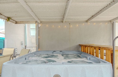 East Little Havana House | Summer Stay - Hot Tub - 5min to Brickell & Nightlife