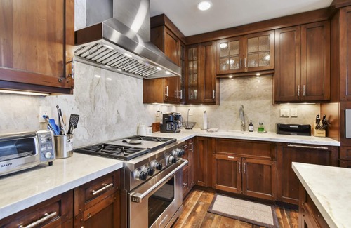 Empire Pass Condo | Summer Stays Available! Stunning Ski-in, Ski-out condo with Resort Amenities