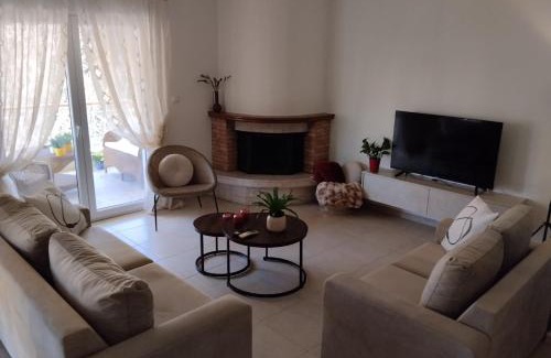 Neoi Epivates Apartment | summer time