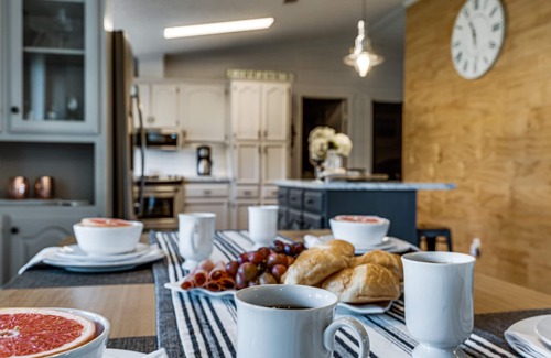 Granbury House | SUMMER Time with SPA and S'mores! Enjoy waterfront on Lake Granbury!
