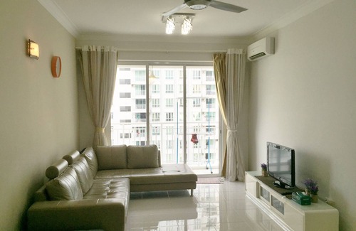 George Town Apartment | Summer Vacation Home Penang