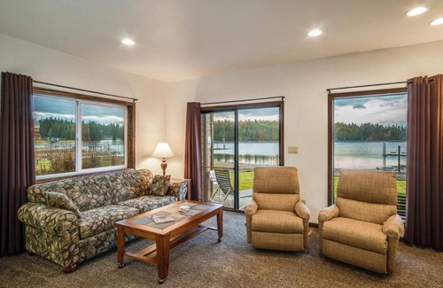 Hope Condo | Summer Vacation on Lake Pend Oreille - July 19-26th -1bd 1 bath Condo. Slps 4