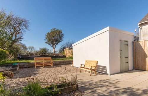 Amroth House | Summerhill Cottage - Log Burner, Countryside Views, near Amroth