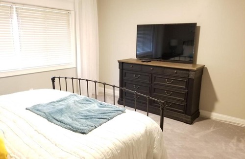 Crescent Beach Apartment | Summerhouse 143 Condo