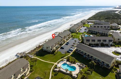Crescent Beach Apartment | Summerhouse 263