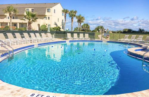 Crescent Beach Apartment | Summerhouse Condo