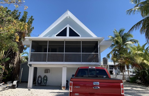 Summerland Key House | Summerland Cove.MM25 Summerland Key, Fl.Canal front-one street from open water