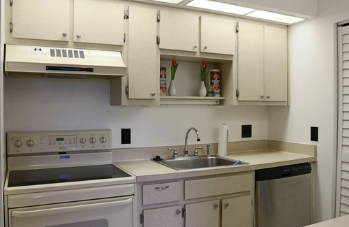 Biggar Condo | Summerlin Woods - Second floor condo